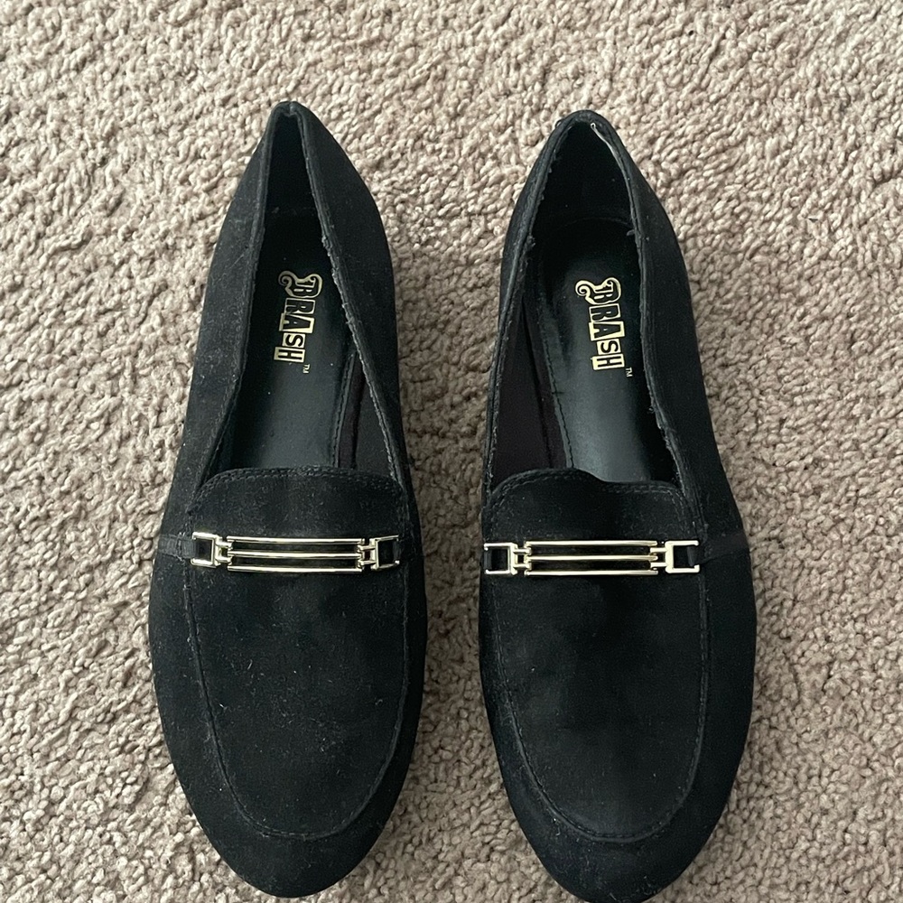 Dress shoes